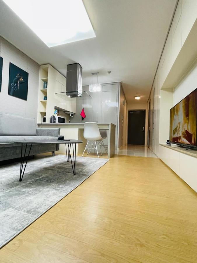 Happy Days At Highvill G Apartment Promyshlennyy ภายนอก รูปภาพ