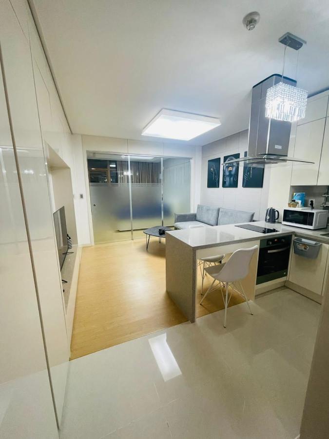 Happy Days At Highvill G Apartment Promyshlennyy ภายนอก รูปภาพ